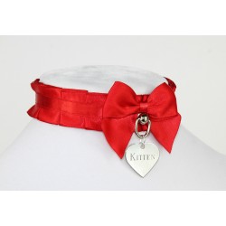 Red Pleated Collar